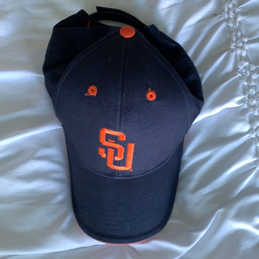 Syracuse University cap